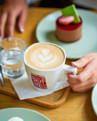 Neděle má být pomalá, voňavá a plná dobrého jídla. 🥞☕ Od konce prázdnin pro vás máme znovu otevřeno celou neděli od 8:00...