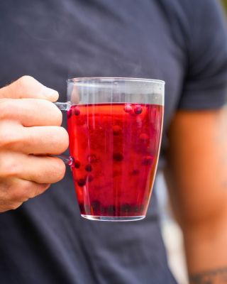 Když venku mrholí a listí šustí pod nohama, je čas dopřát si něco, co zahřeje 🌬️🍂 A my vám s tím rádi pomůžeme. V Café...